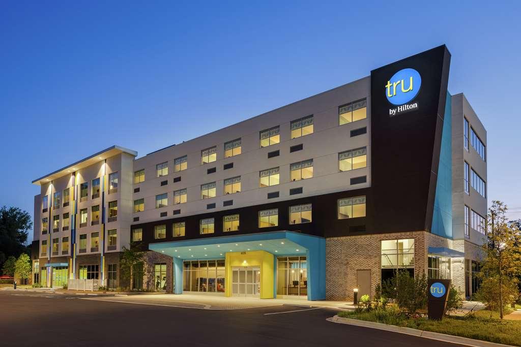 Отель Tru By Hilton Charlotte Tyvola I-77 Экстерьер фото